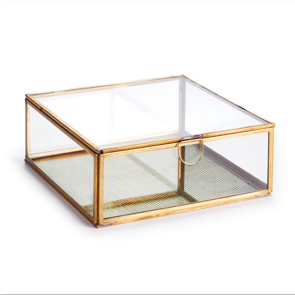 NWT Arwen Large Display Box from Napa Home & Garden!